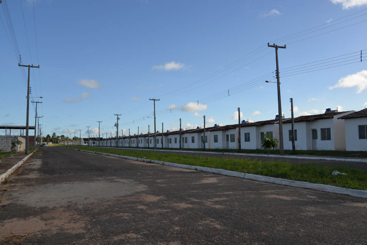 moradores de coruripe recebem casa nova ascom seinfra 20180603 1368519172